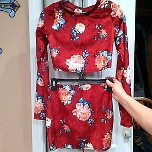 Beautiful BLUE LEPPARD 2 piece NWOT..